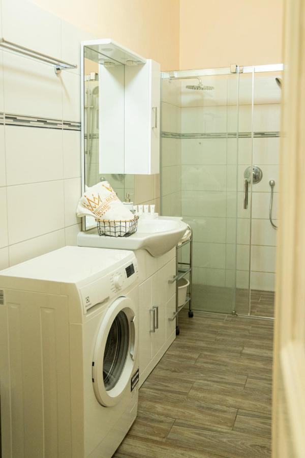 Helen Homestay Vaclavske Namesti Prag Dış mekan fotoğraf
